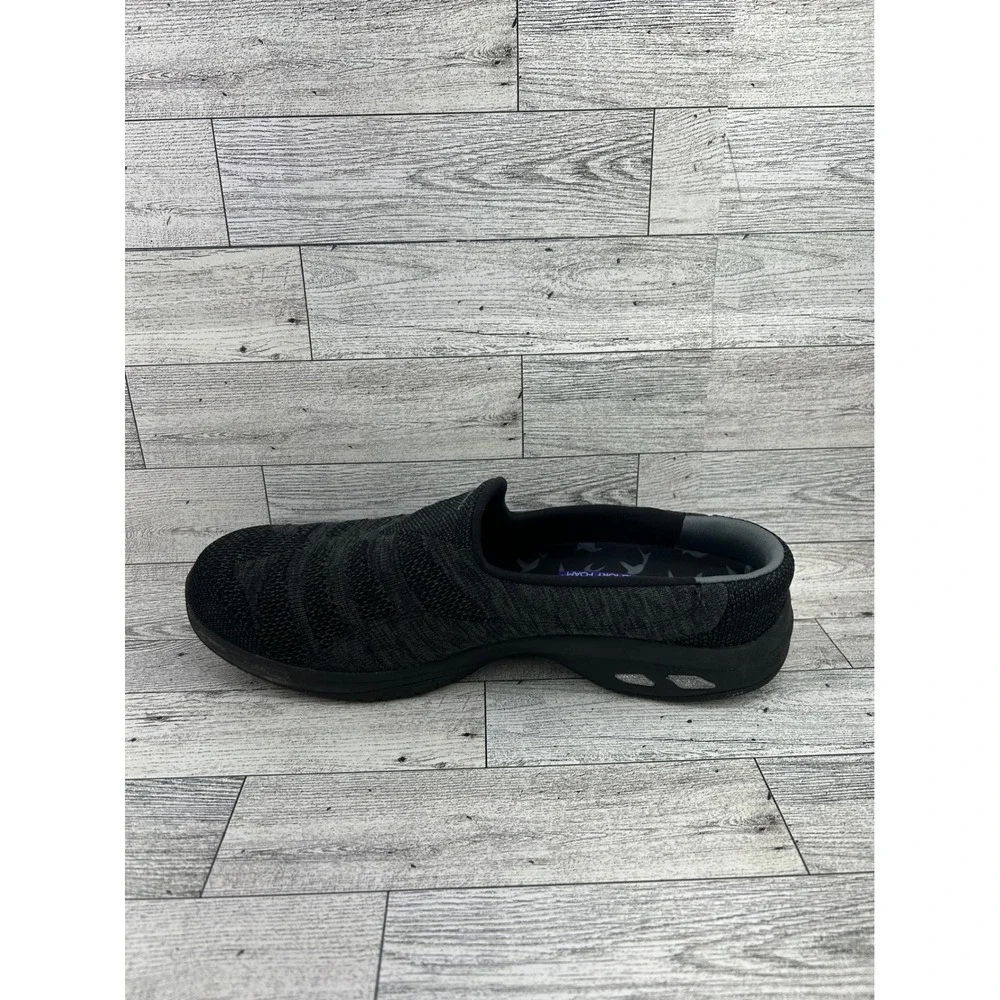 Skechers Relaxed Fit 44915 Black Knit Slip On Sneakers Womens Size 9 Memory Foam